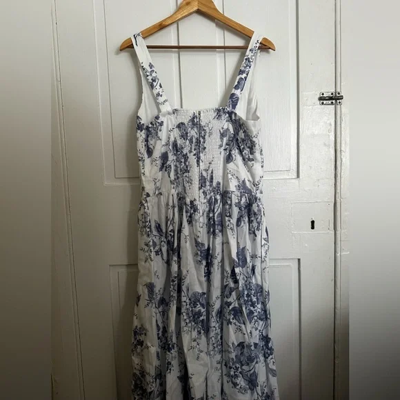 Reformation Linen Balia in Lupine - Picture 6 of 9